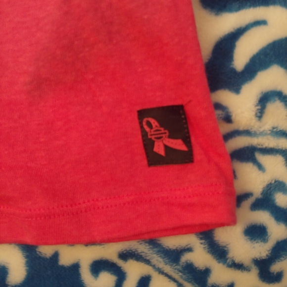 Harley Davidson Breast Cancer T-shirt. Size Med. Pink. - Picture 3 of 4
